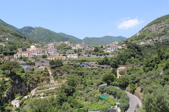 Ravello: město nad mořem, vily se zahradami a výhled do nekonečna