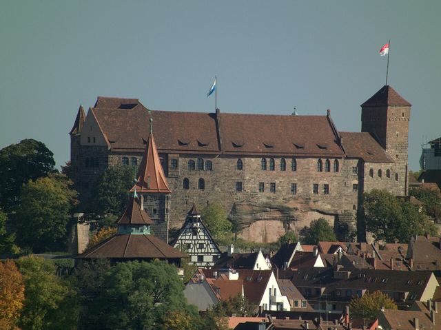 Norimberk: císařský hrad, zlatý prsten pro štěstí a město dvou tváří