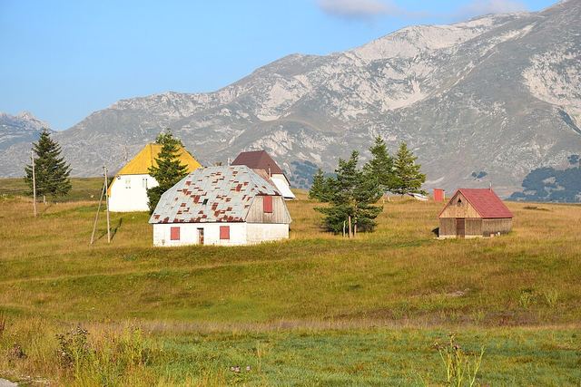 Žabljak: brána do Durmitoru, Černé jezero a jak se dostat nahoru