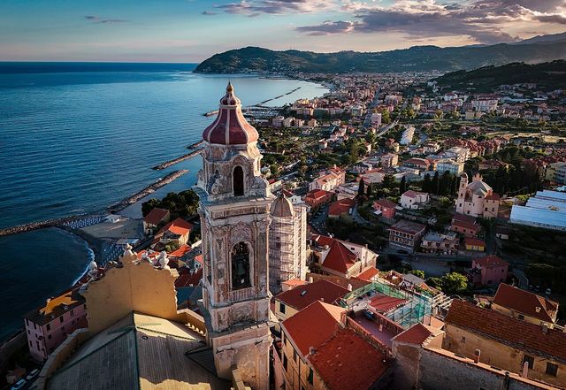 Cervo: ligurský barokní borgo nad Ligurským mořem