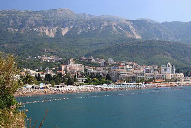 Bečići: dlouhá pláž Budvanské riviéry a luxusní Hotel Splendid