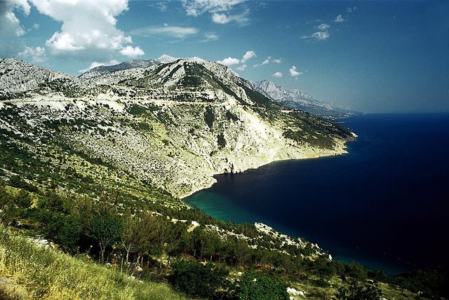 Jadranská magistrála autem: 650 km nejhezčí silnice Jadranu od Rijeky po Dubrovník — a kdy radši na dálnici