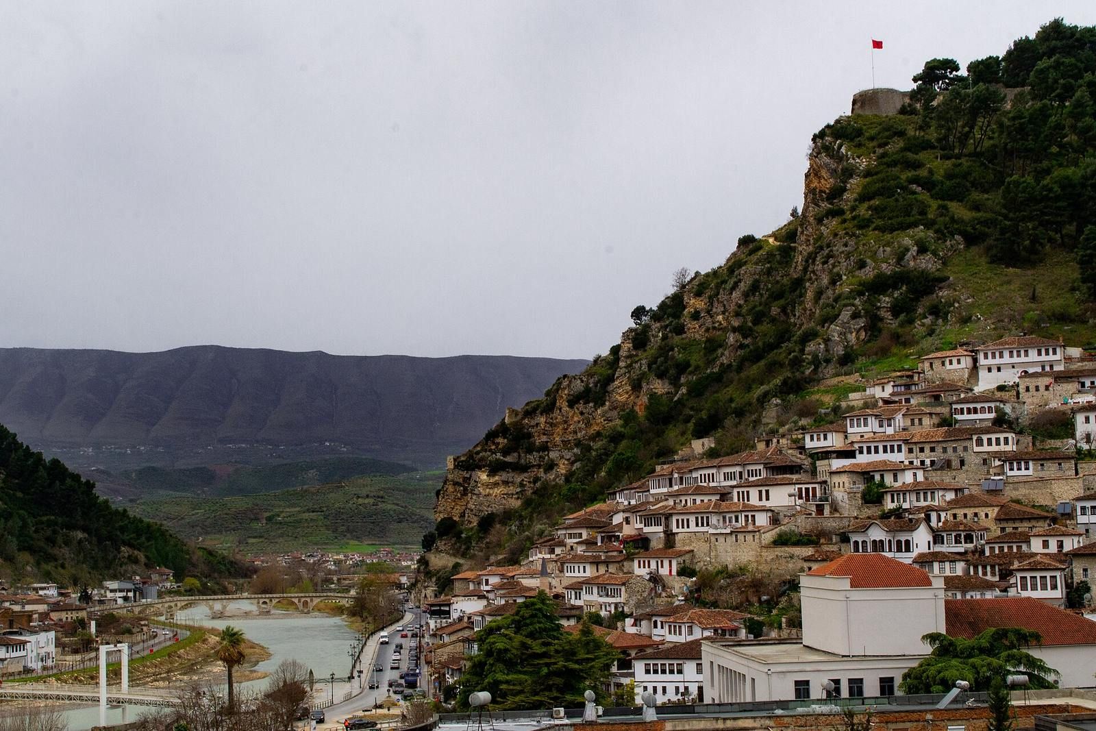 Berat a Gjirokastër 2026: kamenná UNESCO města Albánie