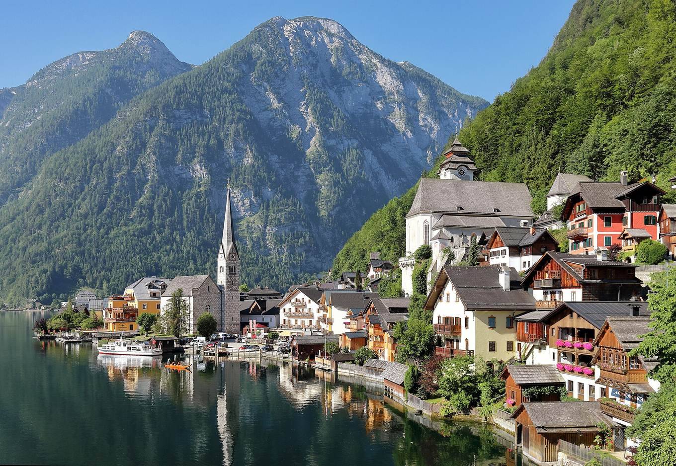 Alpská jezera a Solná komora Rakouska 2026: Hallstatt, Wolfgangsee, Krimmelské vodopády