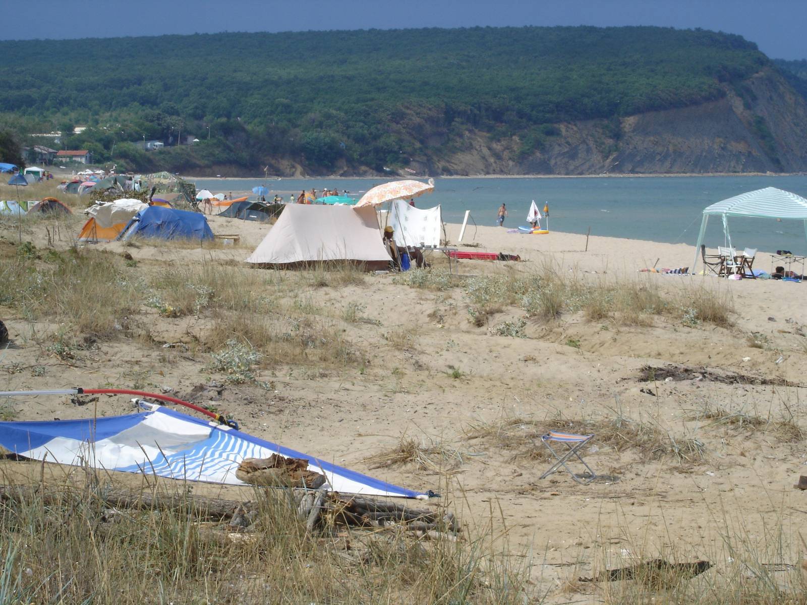 Písečné duny na pláži Iraklí na bulharském pobřeží Černého moře
