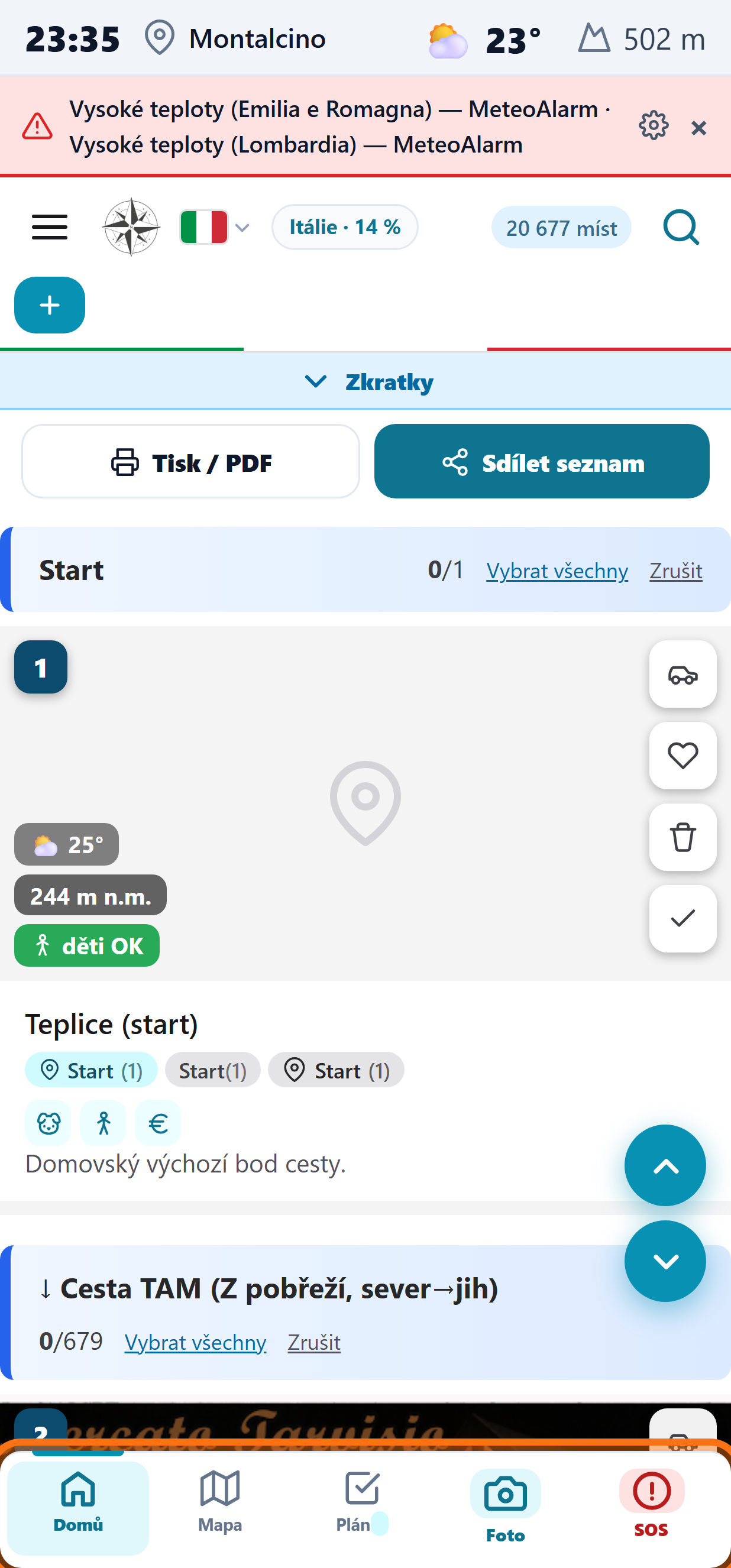 Spodní lišta aplikace s oranžově zvýrazněnou celou lištou a pěti záložkami Domů, Mapa, Plán, Foto, SOS